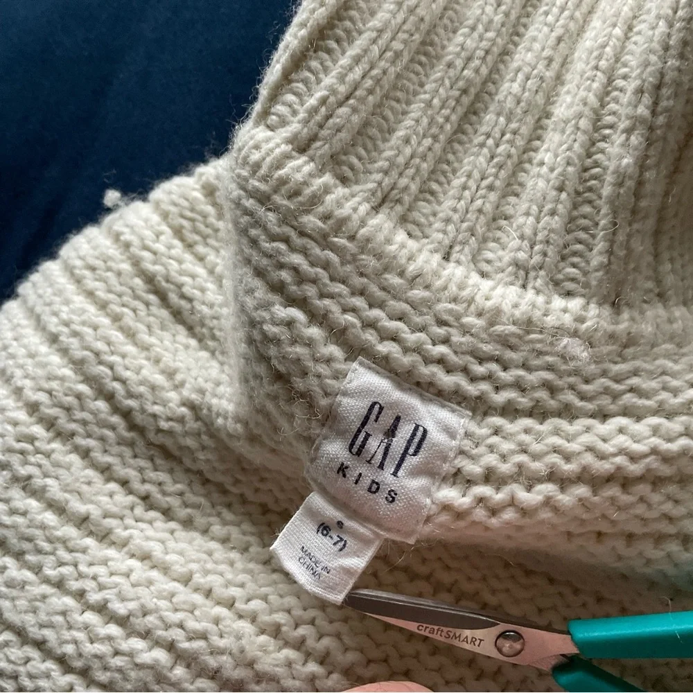 Gap Girls Turtleneck Cable Knit Poncho‎ Cape Organic White